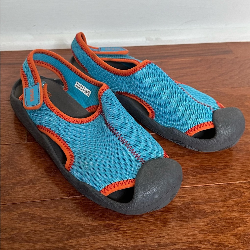 Crocs Dual Comfort Teal/Orange Water Shoes Unisex Size J3